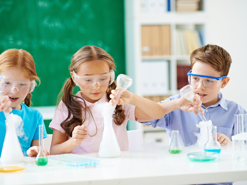 Interactive & Innovative experiments for Kids